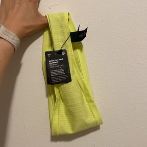 (New)Lululemon tech headband